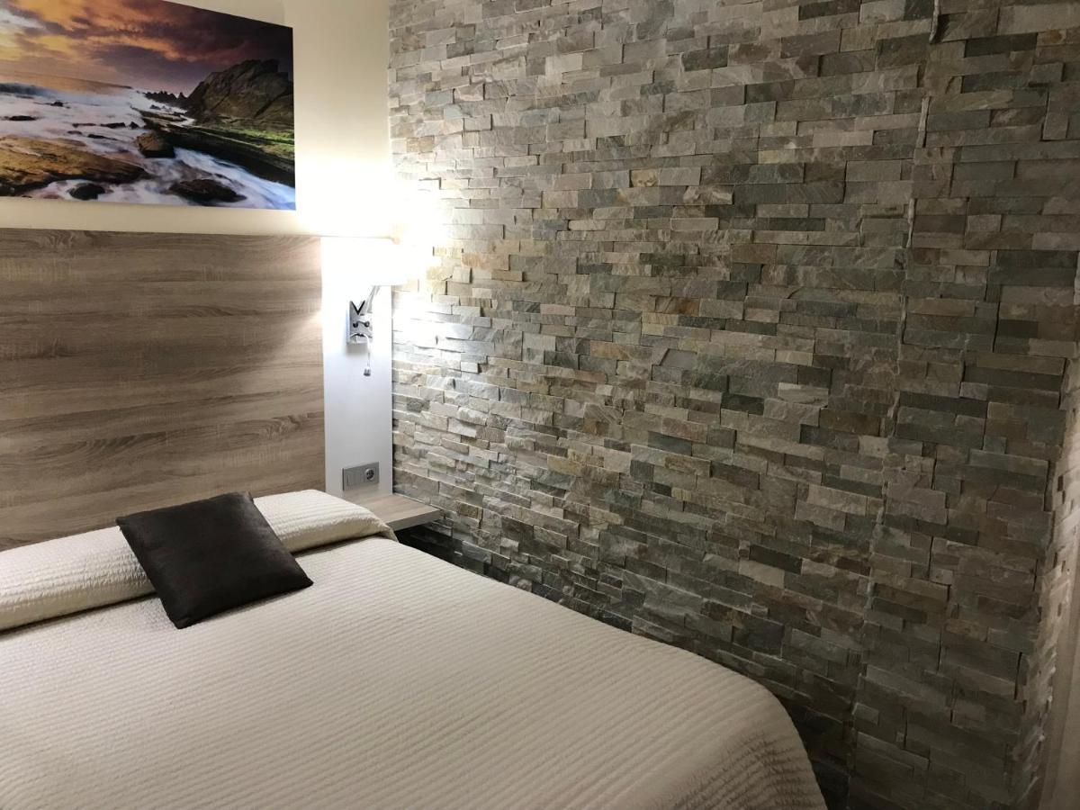 Residencial Santamaria Hotel Sancibrián Eksteriør billede