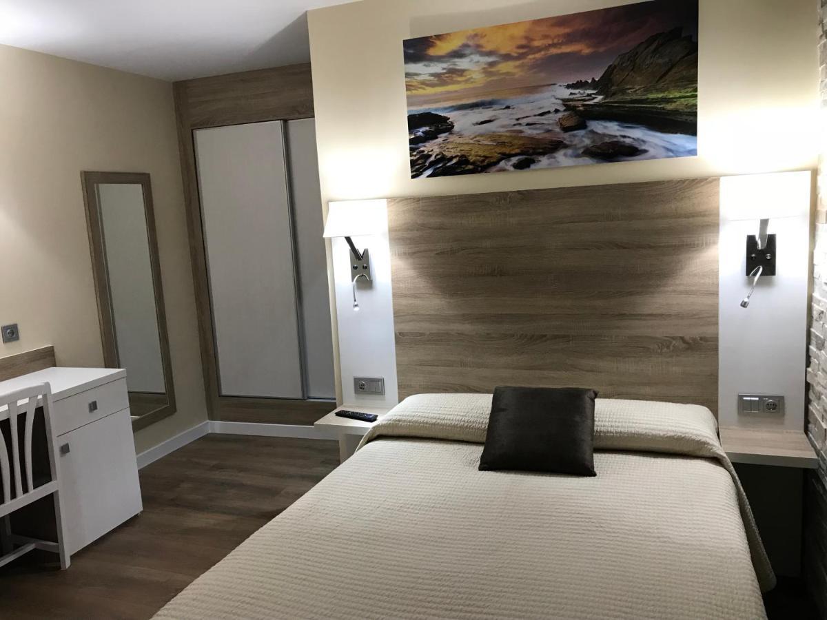 Residencial Santamaria Hotel Sancibrián Eksteriør billede